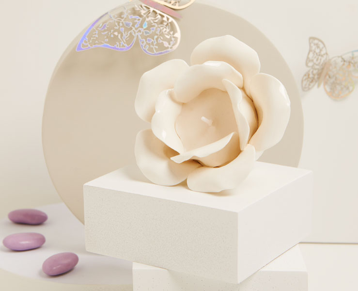 portacandela forma rosa bianco